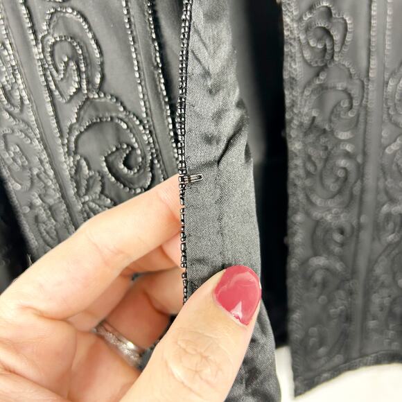 Vintage Talbots 100% Silk Black Beaded Sweater โโ Clasp Front, Size M - Picture 5 of 8